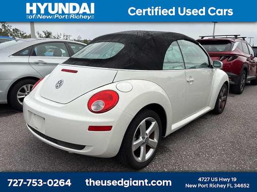 2007 Volkswagen New Beetle Triple White