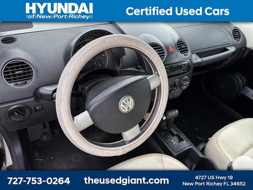 2007 Volkswagen New Beetle Triple White