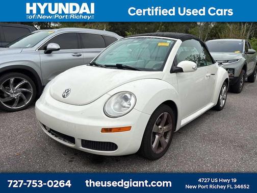 2007 Volkswagen New Beetle Triple White