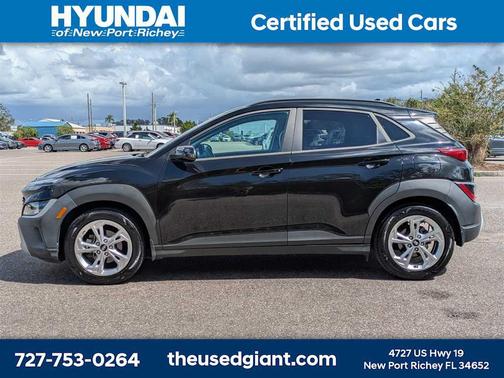 2022 Hyundai KONA SEL