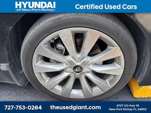 2013 Hyundai Azera Base