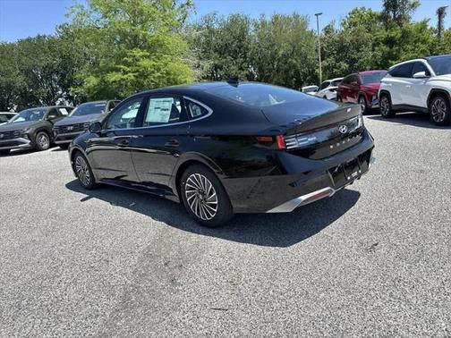 2025 Hyundai SONATA Hybrid Limited