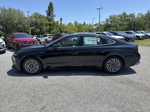 2025 Hyundai SONATA Hybrid Limited