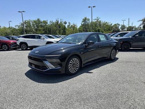 2025 Hyundai SONATA Hybrid Limited