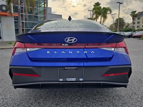 2026 Hyundai ELANTRA Sport
