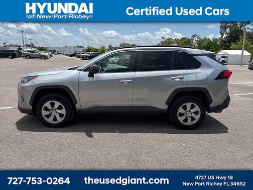 2021 Toyota RAV4 LE