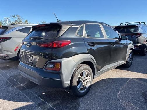 2021 Hyundai KONA SE