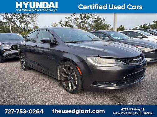 2015 Chrysler 200 S