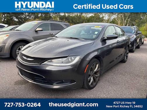 2015 Chrysler 200 S