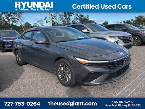 2024 Hyundai ELANTRA SEL