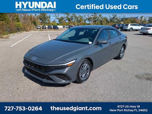 2024 Hyundai ELANTRA SEL