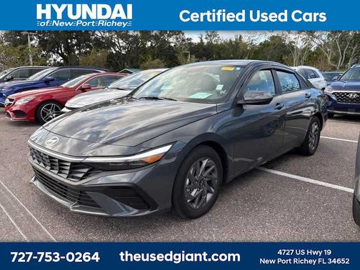 2024 Hyundai ELANTRA SEL