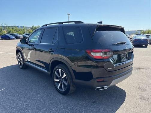 2023 Honda Pilot AWD Elite