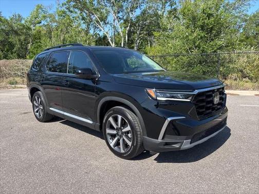 2023 Honda Pilot AWD Elite