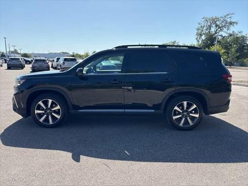 2023 Honda Pilot AWD Elite