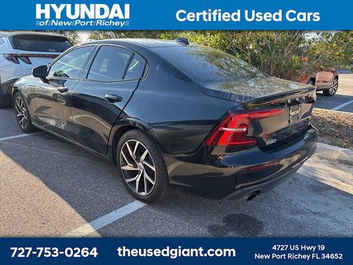2019 Volvo S60 T5 Momentum