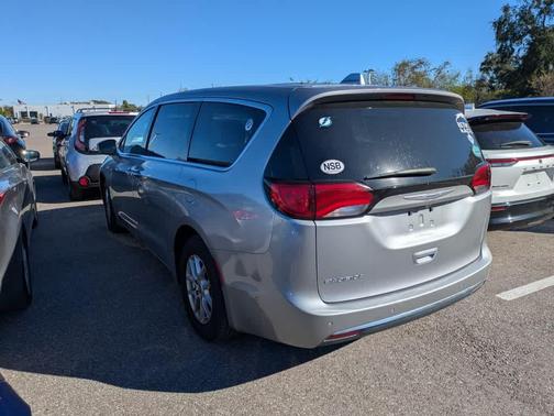 2020 Chrysler Pacifica Touring