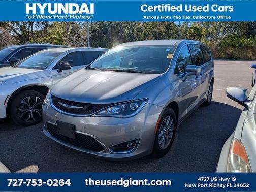 2020 Chrysler Pacifica Touring