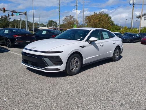 2026 Hyundai SONATA SE
