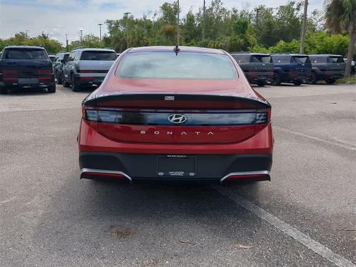 2026 Hyundai SONATA SE