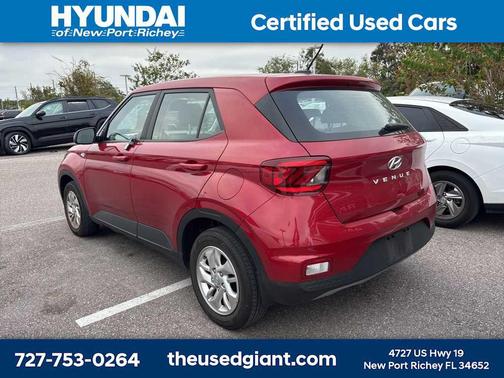 2023 Hyundai VENUE SE
