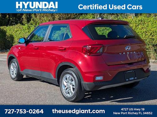 2023 Hyundai VENUE SE