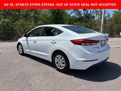 2018 Hyundai ELANTRA SE