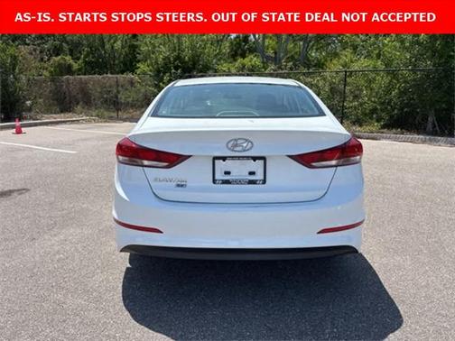 2018 Hyundai ELANTRA SE
