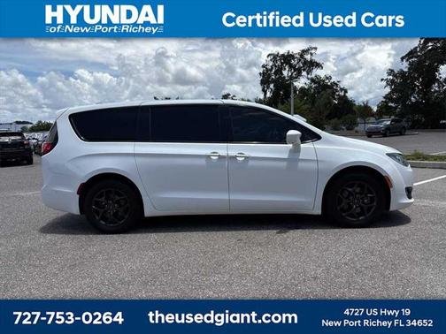 2019 Chrysler Pacifica Touring Plus