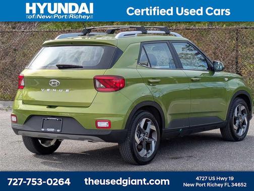 2024 Hyundai VENUE SEL