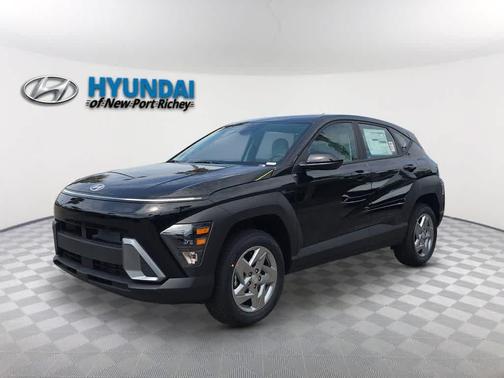Abyss Black Pearl 2026 Hyundai KONA SE