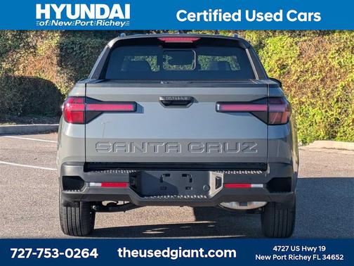 2025 Hyundai SANTA CRUZ SEL Activity