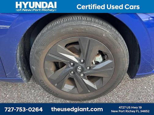 2023 Hyundai ELANTRA SEL