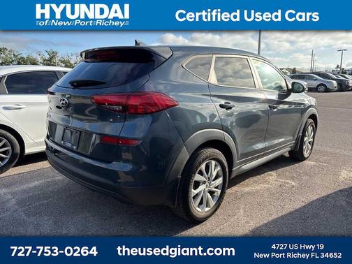 2021 Hyundai TUCSON SE