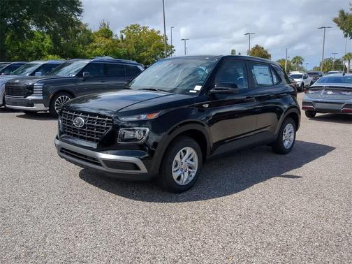 2026 Hyundai VENUE SE