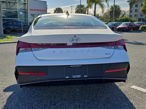 2026 Hyundai ELANTRA HEV Blue