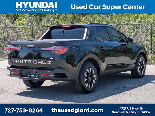 2025 Hyundai SANTA CRUZ SEL Activity