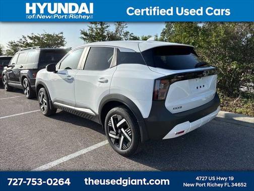 2025 Nissan Kicks SV