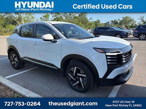 2025 Nissan Kicks SV