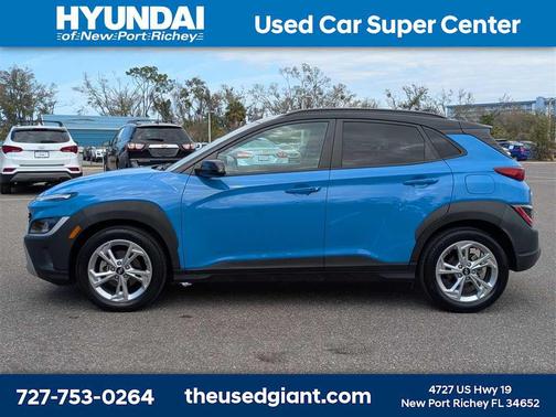 2022 Hyundai KONA SEL