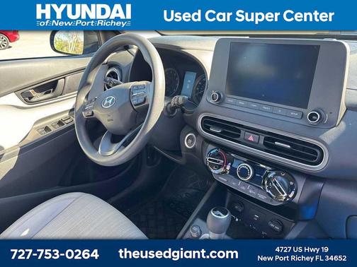 2022 Hyundai KONA SEL