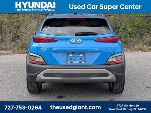 2022 Hyundai KONA SEL