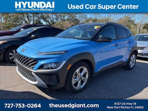2022 Hyundai KONA SEL