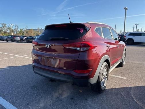 2017 Hyundai TUCSON SE