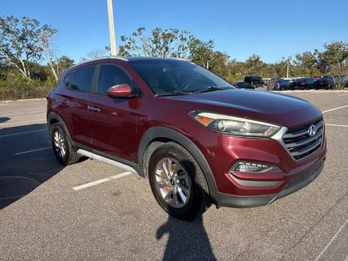 2017 Hyundai TUCSON SE