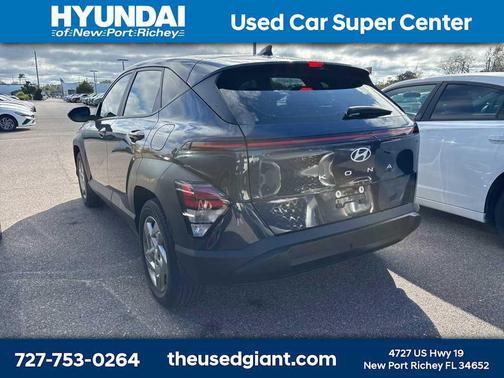 2024 Hyundai KONA SE