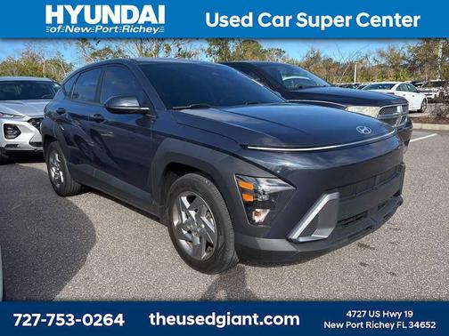 2024 Hyundai KONA SE