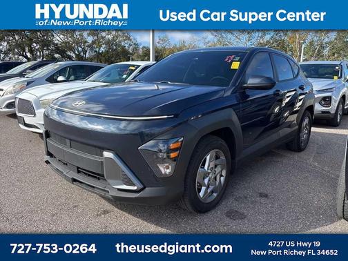 2024 Hyundai KONA SE