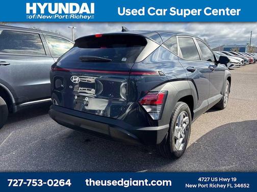 2024 Hyundai KONA SE