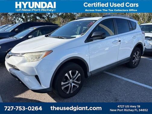 2018 Toyota RAV4 LE